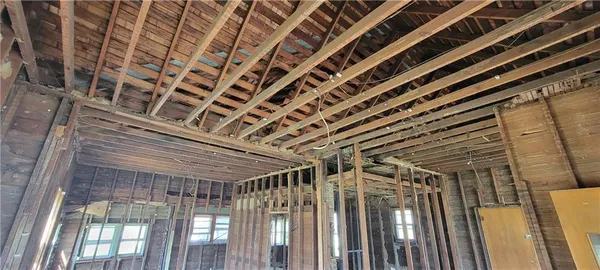 $34,000 | 712 North 2nd Street, Iola, KS 66749