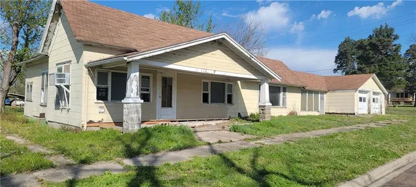 $29,000 | 712 North 2nd Street, Iola, KS 66749
