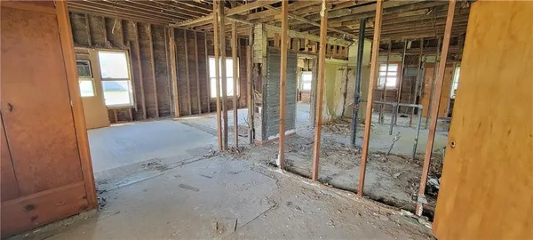 $34,000 | 712 North 2nd Street, Iola, KS 66749