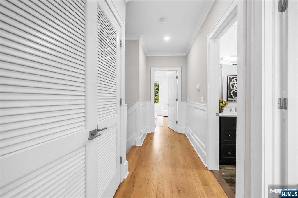 22 Gabriel Court, Unit 22 Paramus, NJ 07652 - Photo 16 of 44