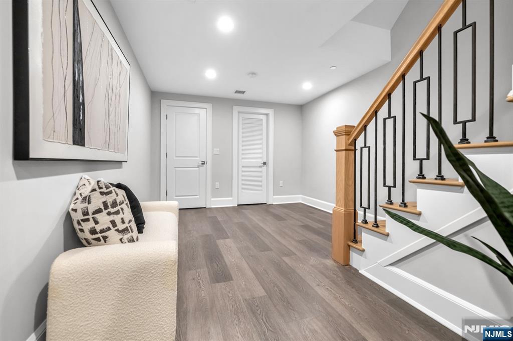 22 Gabriel Court, Unit 22 Paramus, NJ 07652 - Photo 33 of 44