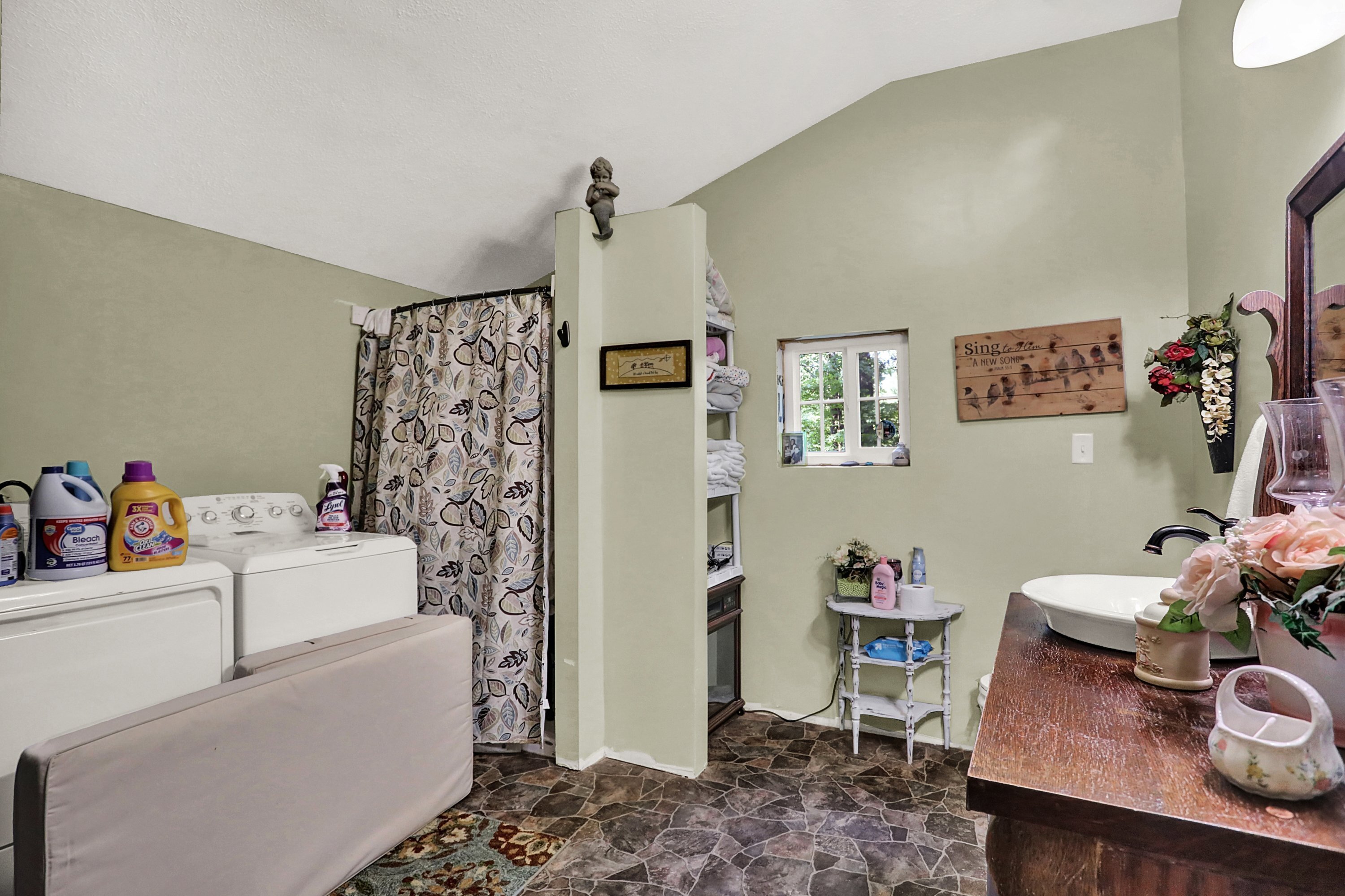 7630 South Sprague Road Columbus, IN 47201 - Photo 23 of 34