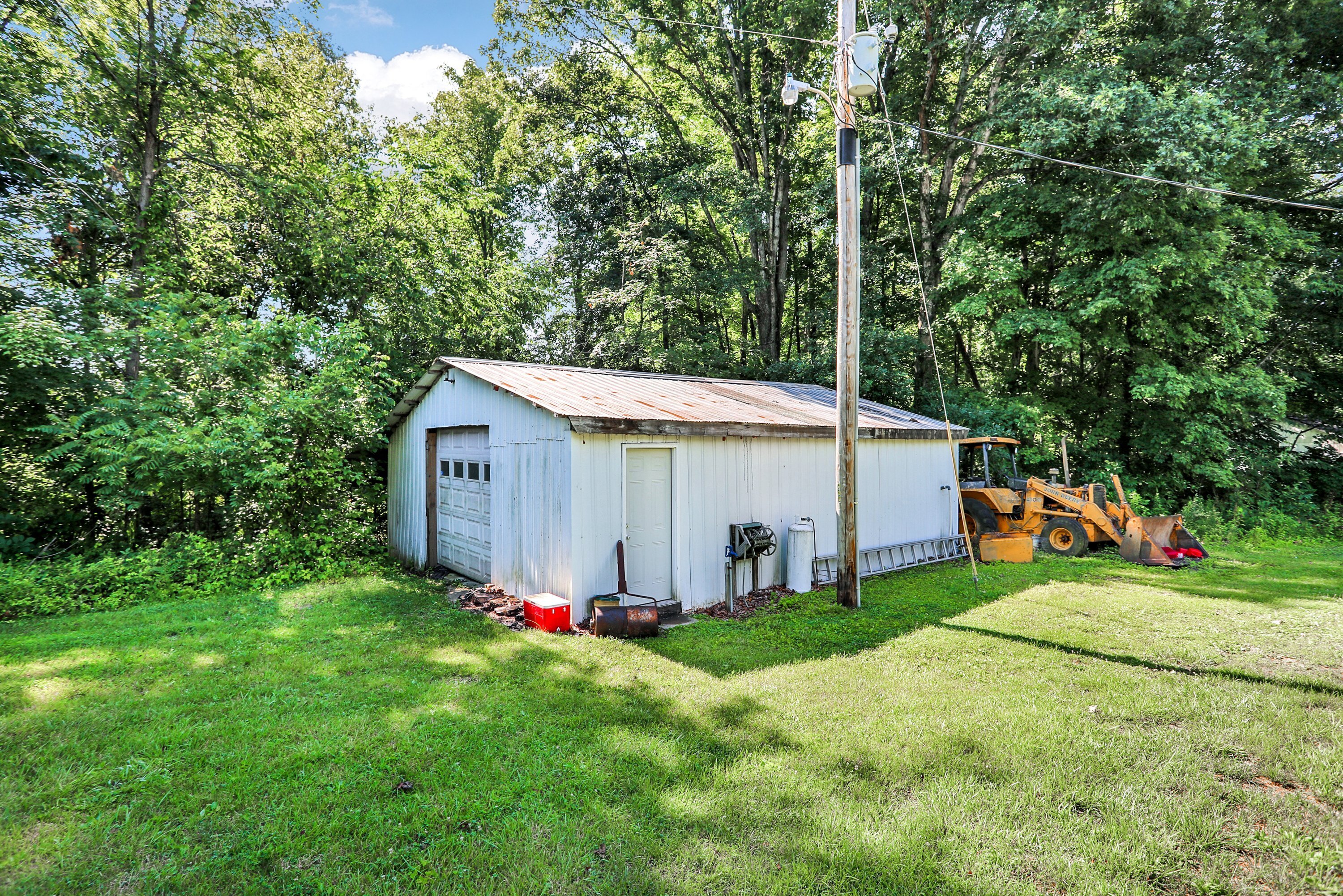 7630 South Sprague Road Columbus, IN 47201 - Photo 31 of 34