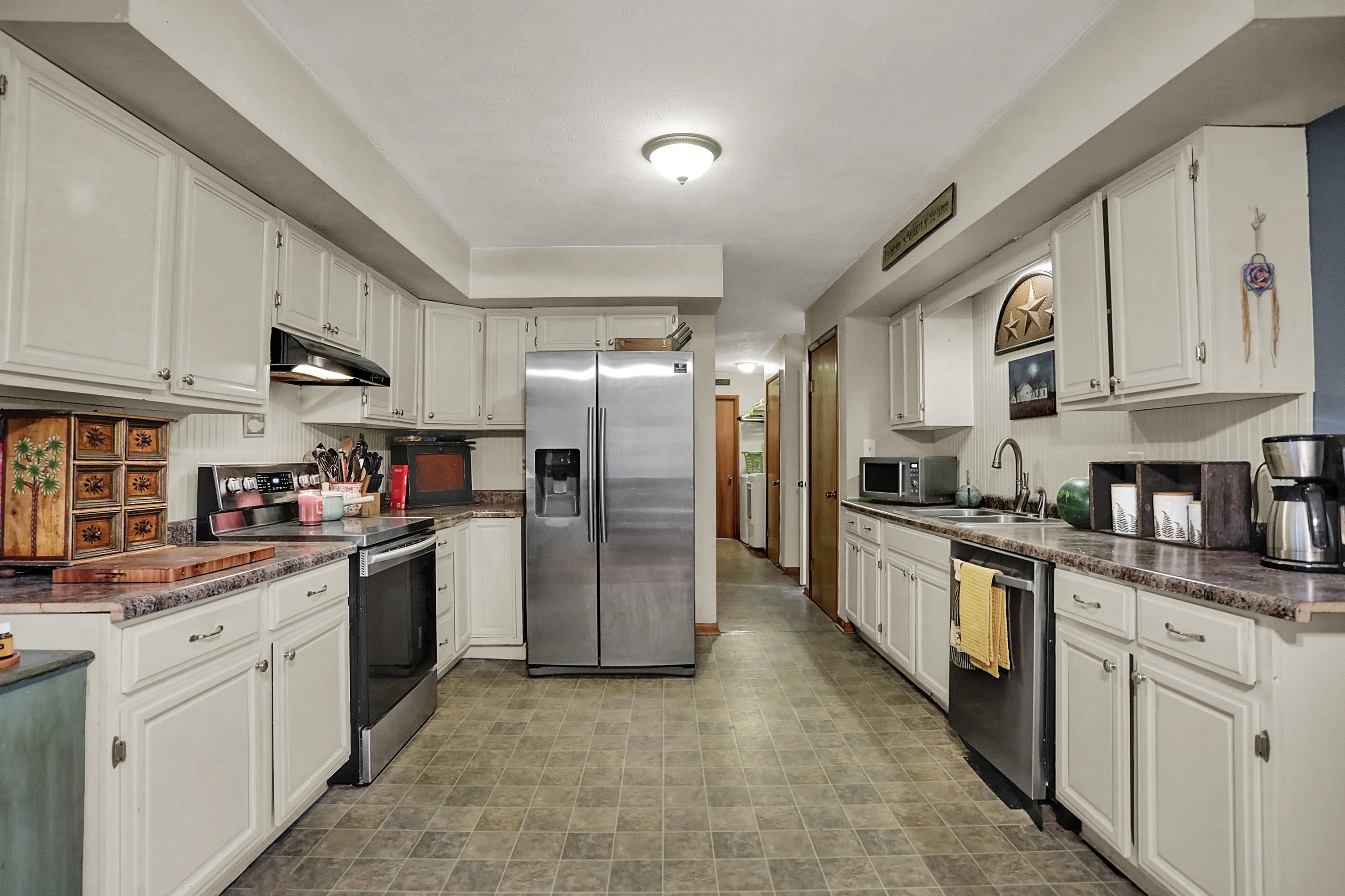 7630 South Sprague Road Columbus, IN 47201 - Photo 5 of 34