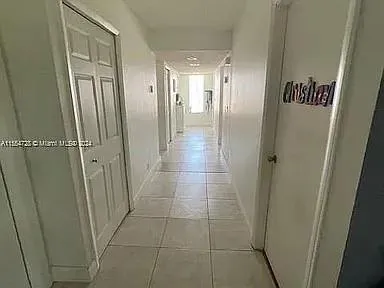 $2,400 | 235 Lakeview Drive, Unit 201, Weston, FL 33326