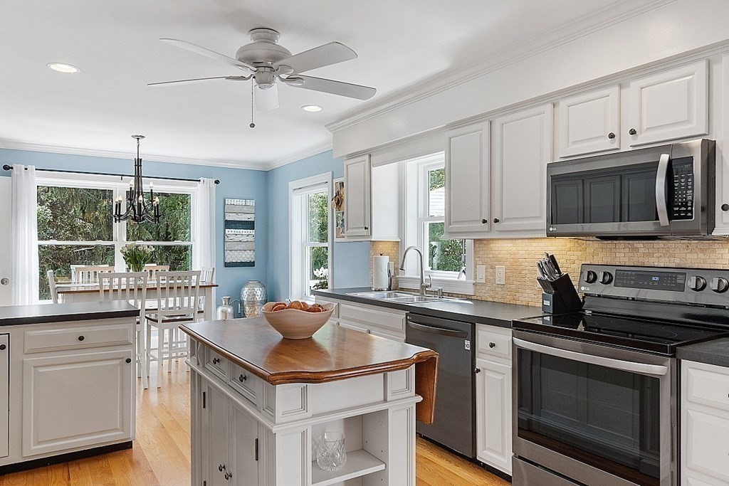 121 Ellis Road Westminster, MA 01473 - Photo 10 of 42