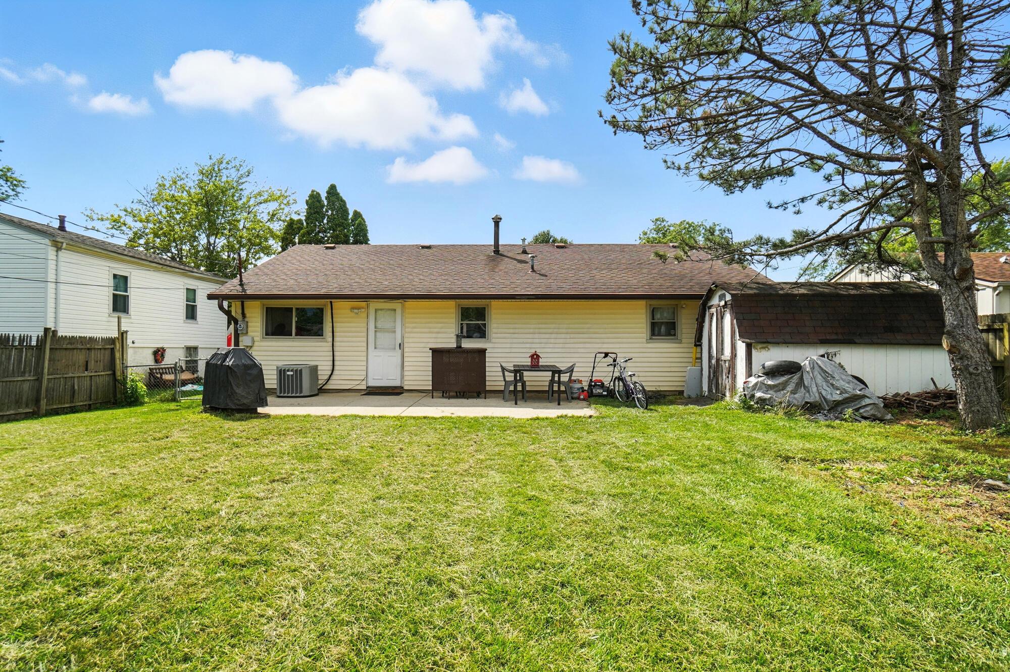 432 Redmond Road Columbus, OH 43228 - Photo 42 of 45 207