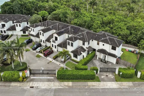 $520,000 | 22617 Southwest 102nd Avenue, Unit 22617, Miami, FL 33190