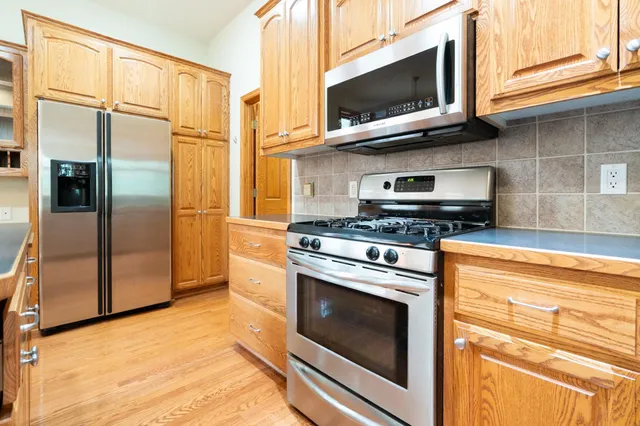 $392,000 | 3392 Glynwater Trail Northwest, Prior Lake, MN 55372