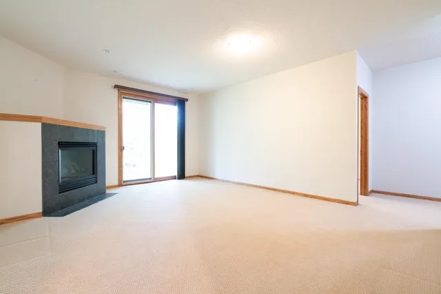 $392,000 | 3392 Glynwater Trail Northwest, Prior Lake, MN 55372