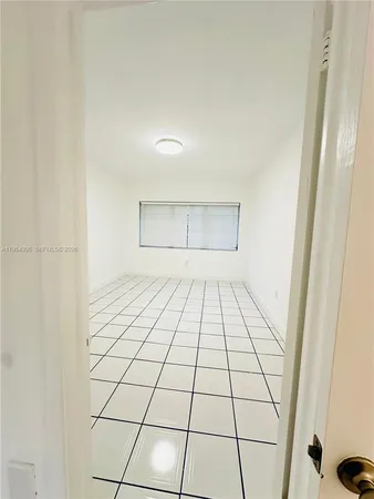 $1,950 | 50 Park Drive, Unit 3, Bal Harbour, FL 33154