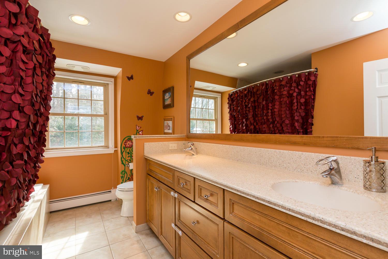 701 Mancill Road Wayne, PA 19087 - Photo 24 of 32 Hall Bath