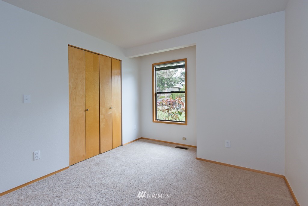 411 Index Place Northeast Renton, WA 98056 - Photo 10 of 23