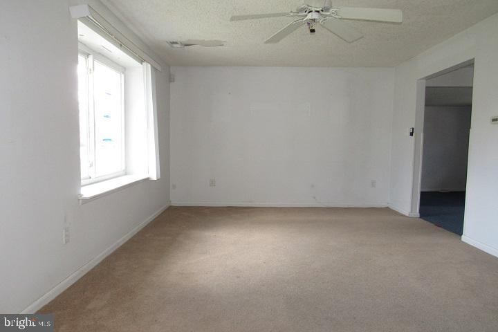 31 King James Road Williamstown, NJ 08094 - Photo 5 of 27 Gallery Image 5