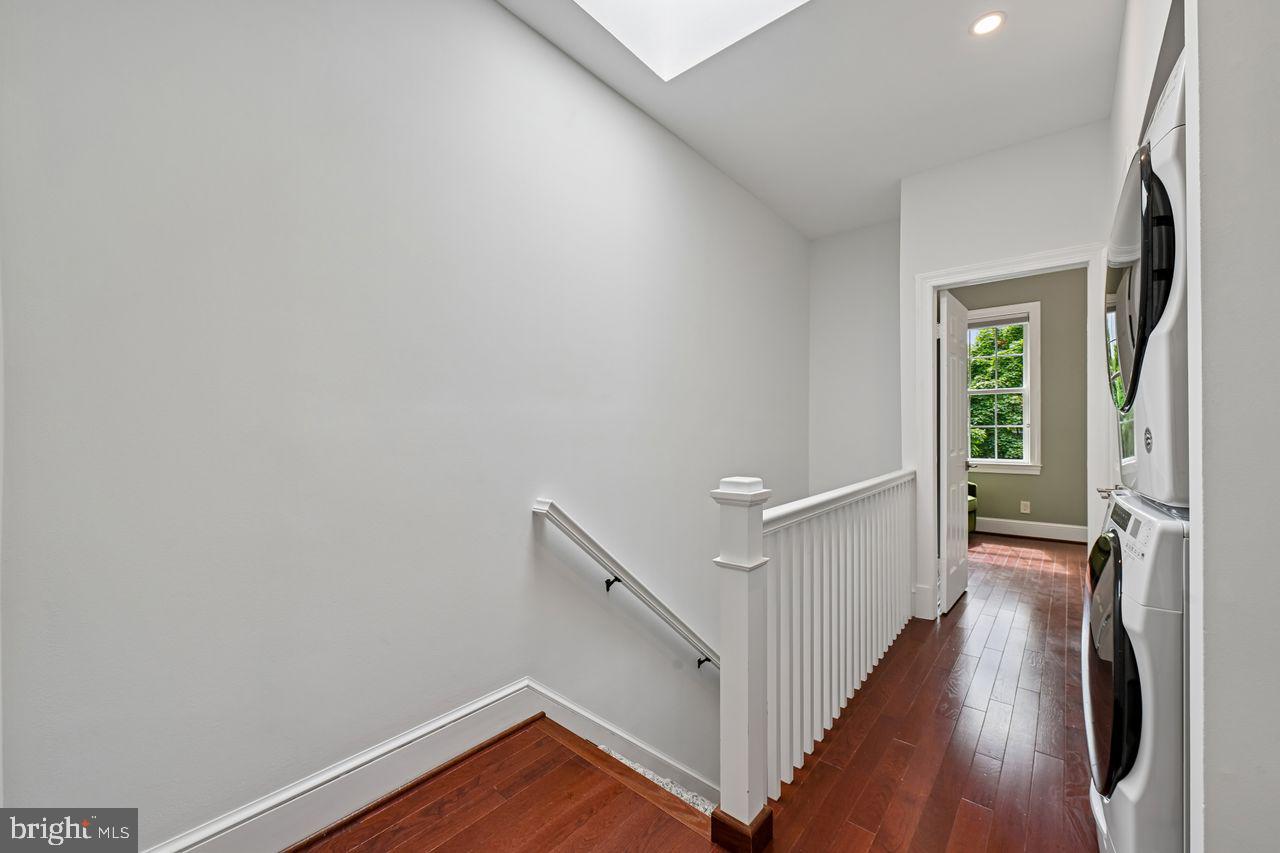 21 4th Street Northeast Washington, DC 20002 - Photo 18 of 38