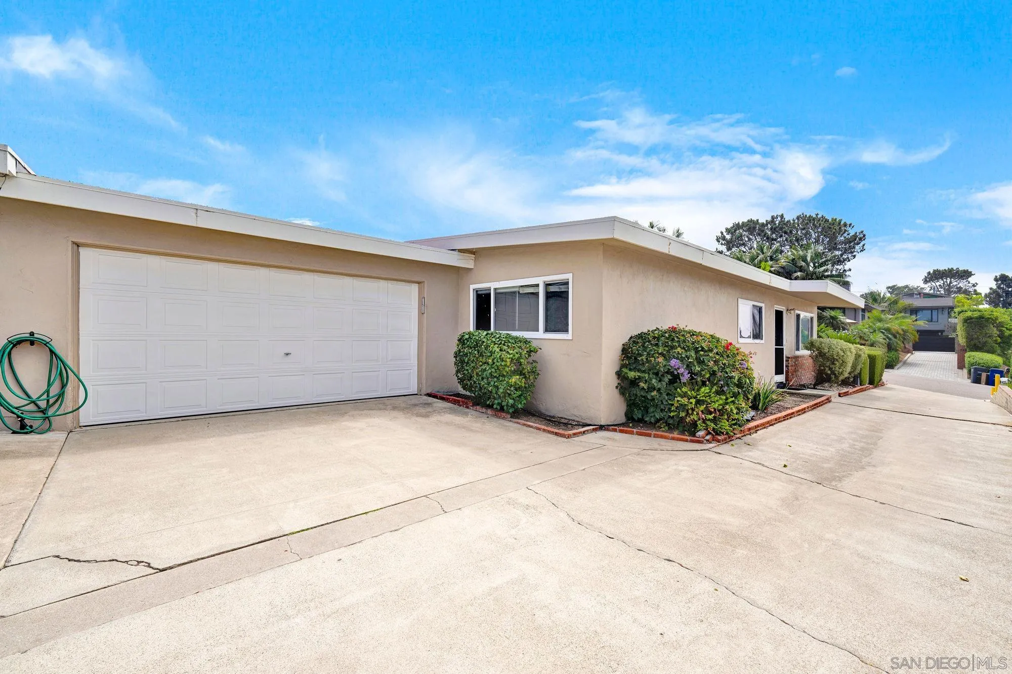 328-30 9th Street Del Mar, CA 92014 - Photo 5 of 72