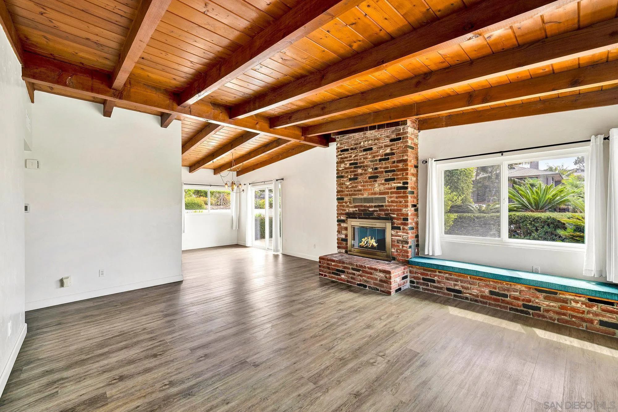 328-30 9th Street Del Mar, CA 92014 - Photo 7 of 72