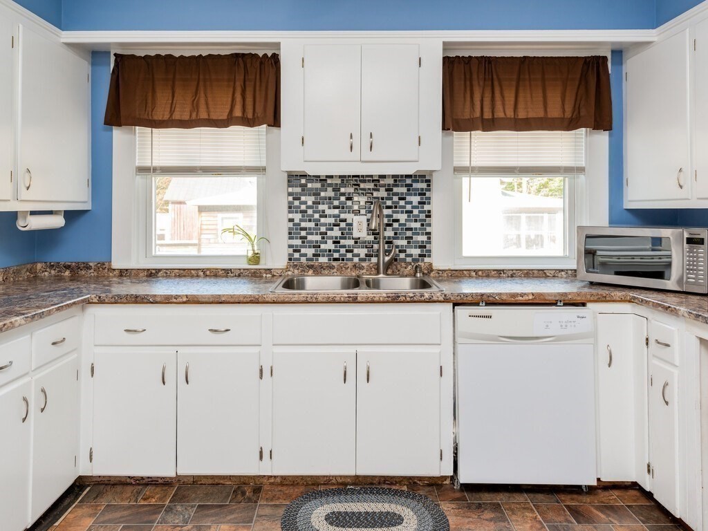 94 Lebanon Hill Road Southbridge, MA 01550 - Photo 7 of 30 Gallery Image 7
