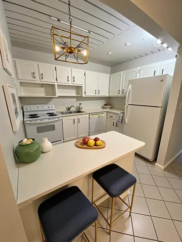 $110,000 | 1681 Northwest 70th Avenue, Unit 304, Plantation, FL 33313