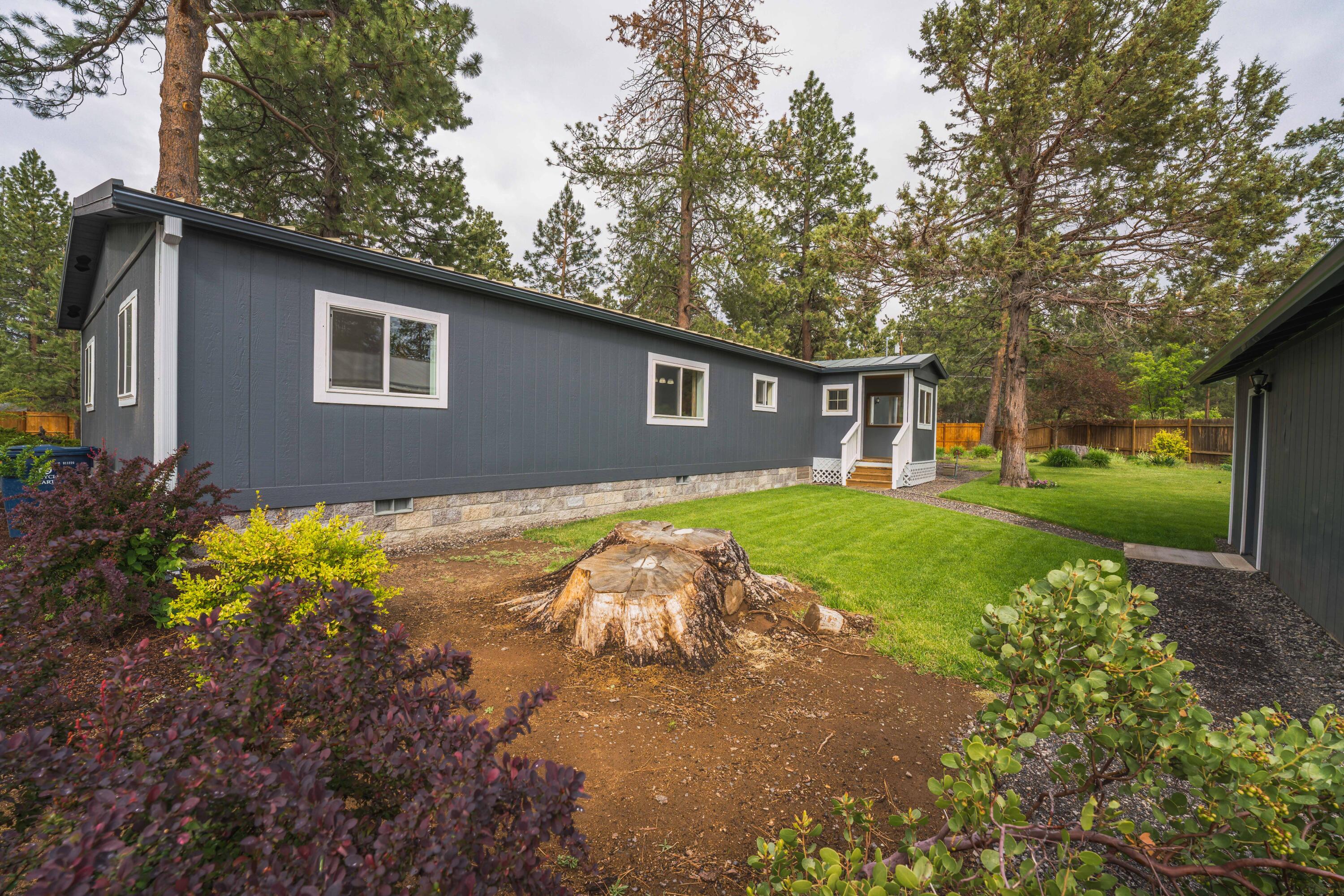 60263 Turquoise Road Bend, OR 97702 - Photo 13 of 61 Turquoise Road-12