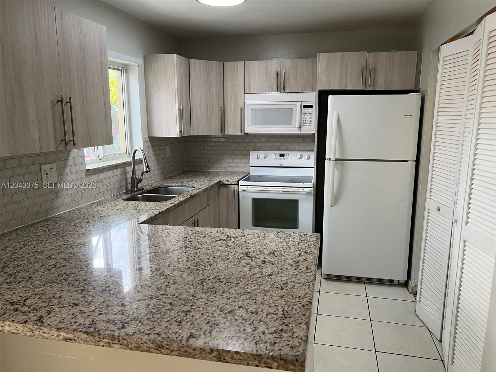 6975 Northwest 173rd Drive, Unit 2007 Hialeah, FL 33015 - Photo 3 of 14
