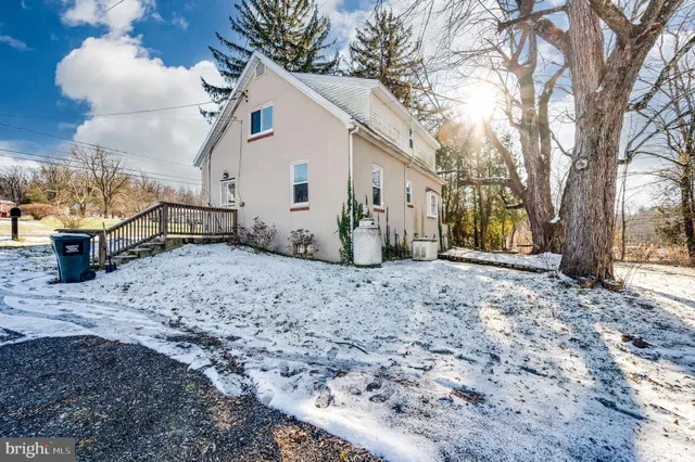 $284,900 | 175 Forgedale Road, Fleetwood, PA 19522