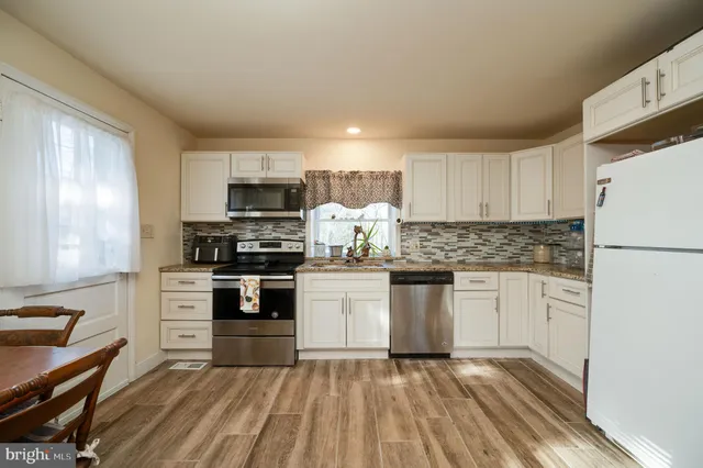 $284,900 | 175 Forgedale Road, Fleetwood, PA 19522