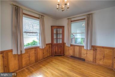 307 Garden Road Baltimore, MD 21286 - Photo 4 of 15 Dining Room