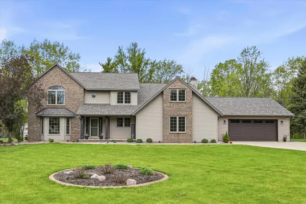$800,000 | 3296 Pioneer Drive, Green Bay, WI 54313
