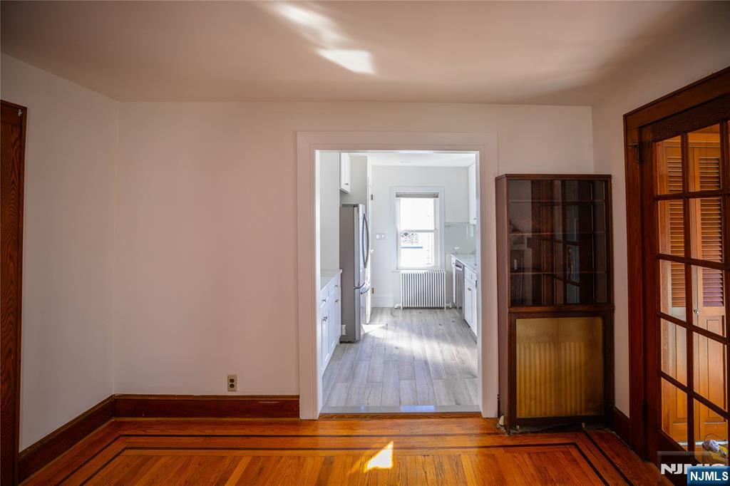 31 Spring Valley Avenue, Unit WHOLE HOUSE Paramus, NJ 07652 - Photo 23 of 31