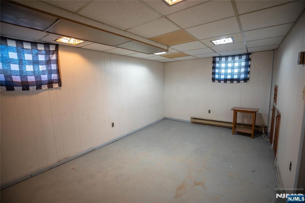31 Spring Valley Avenue, Unit WHOLE HOUSE Paramus, NJ 07652 - Photo 25 of 31