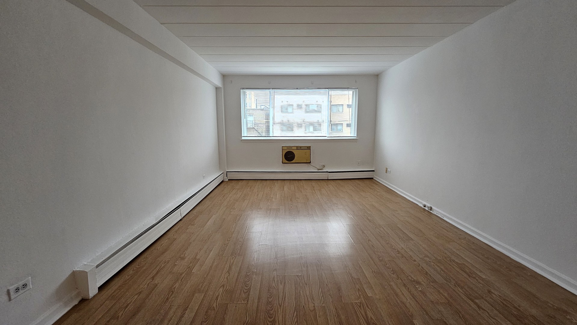 5906 North Sheridan Road, Unit 3D Chicago, IL 60660 - Photo 8 of 11