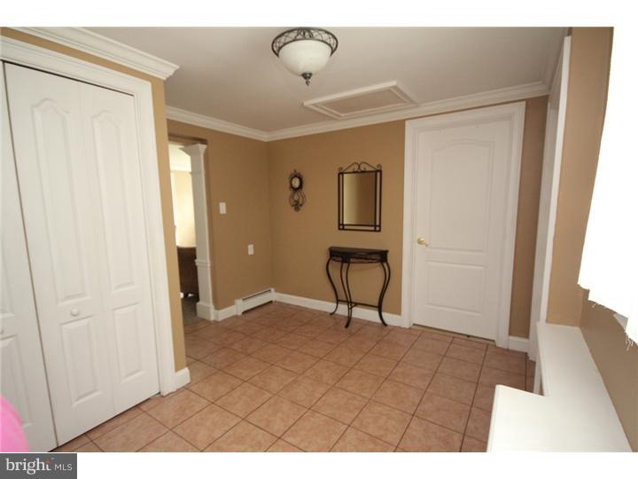 17 Ashwood Road Hamilton, NJ 08610 - Photo 11 of 21 Gallery Image 11