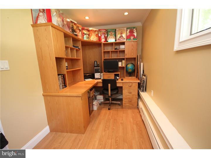17 Ashwood Road Hamilton, NJ 08610 - Photo 13 of 21 Gallery Image 13