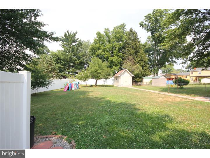 17 Ashwood Road Hamilton, NJ 08610 - Photo 19 of 21 Gallery Image 19