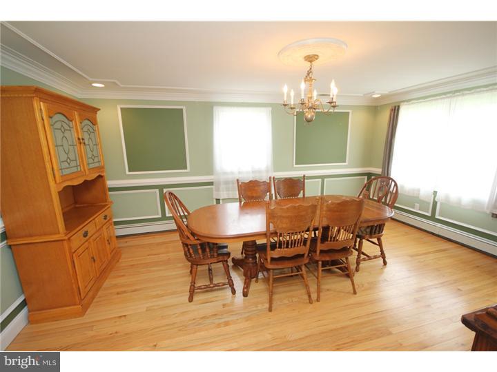 17 Ashwood Road Hamilton, NJ 08610 - Photo 4 of 21 Gallery Image 4