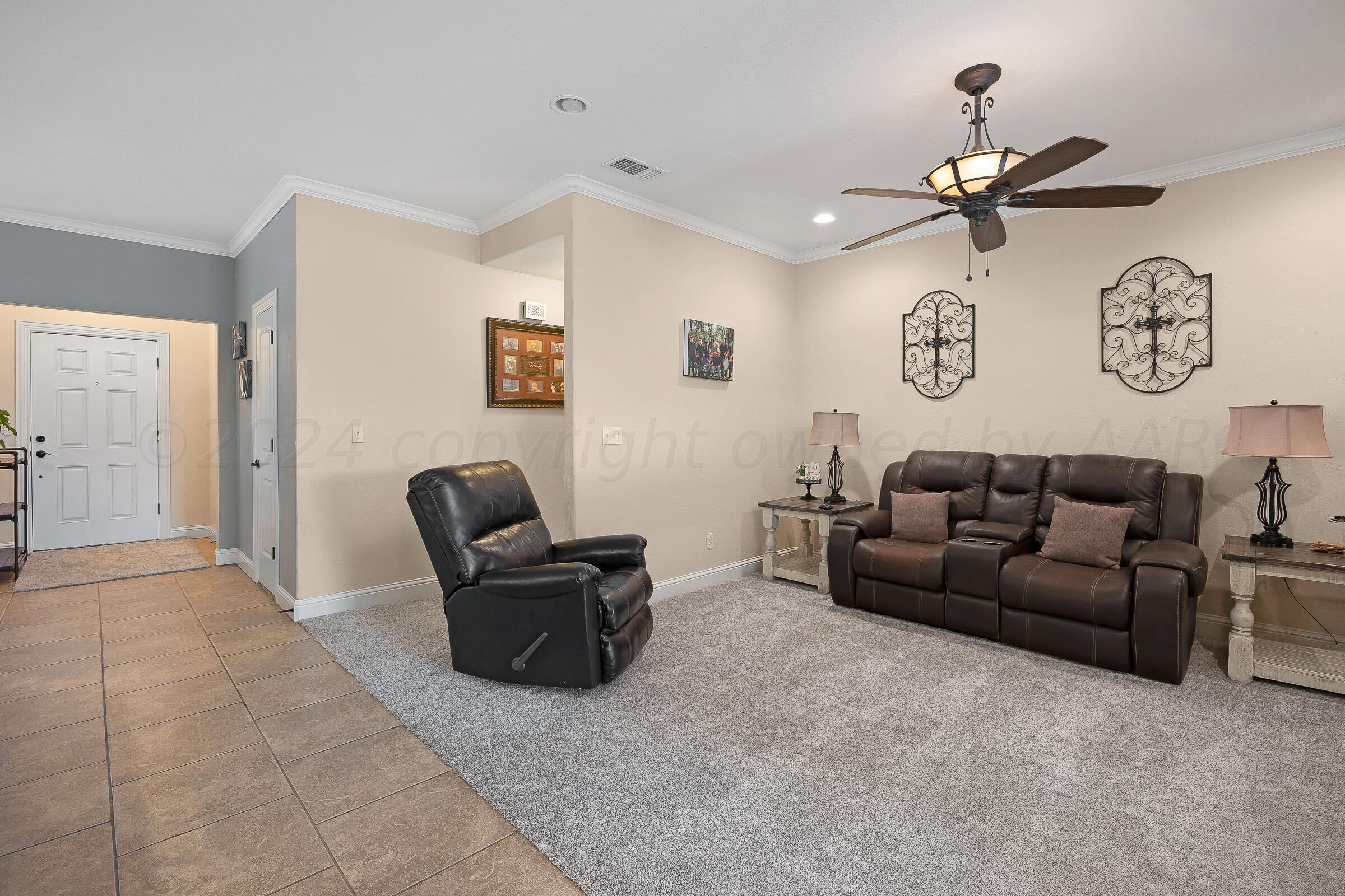 16721 Hope Road Canyon, TX 79015 - Photo 11 of 33 006_Living Room 2