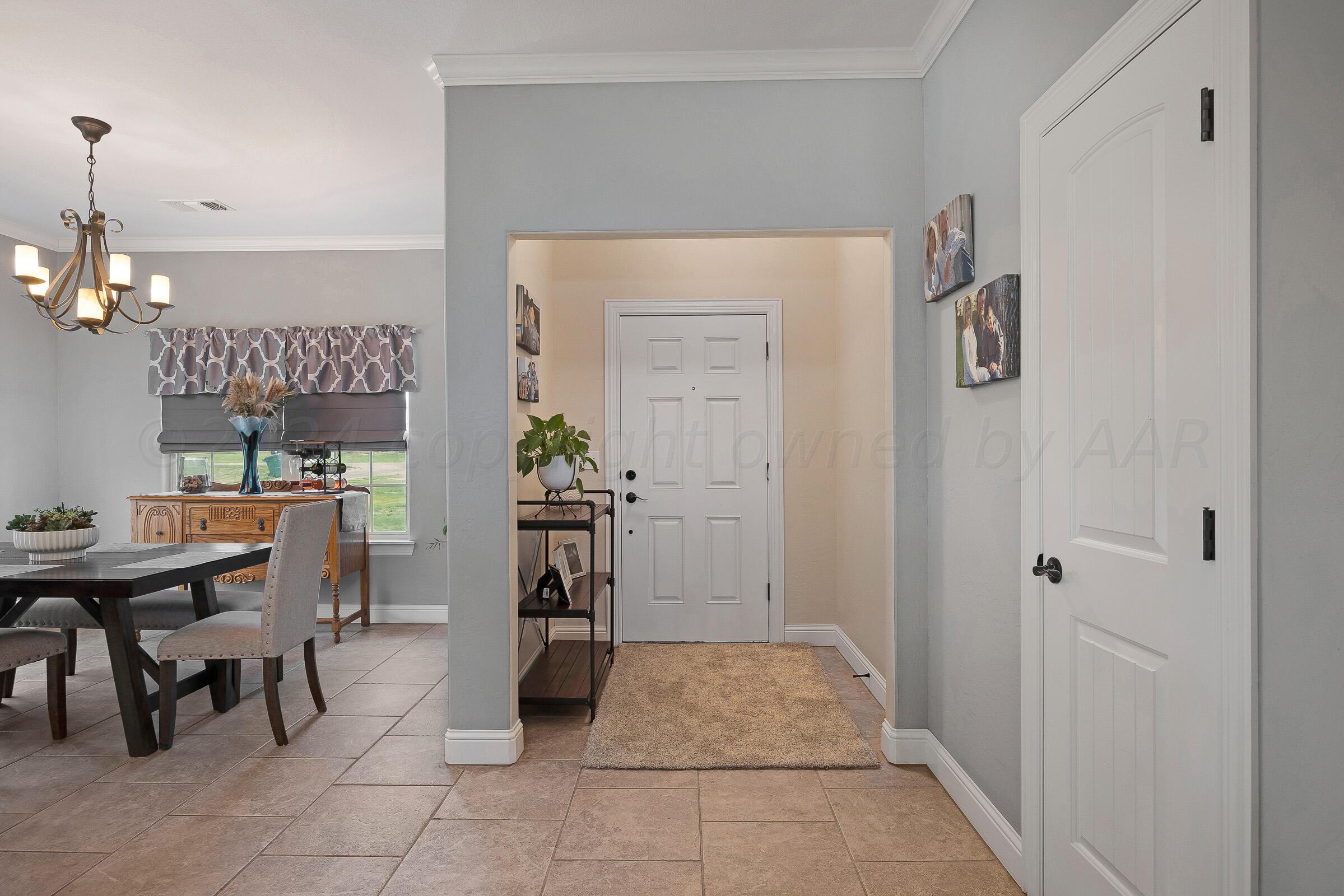 16721 Hope Road Canyon, TX 79015 - Photo 3 of 33 004_Foyer