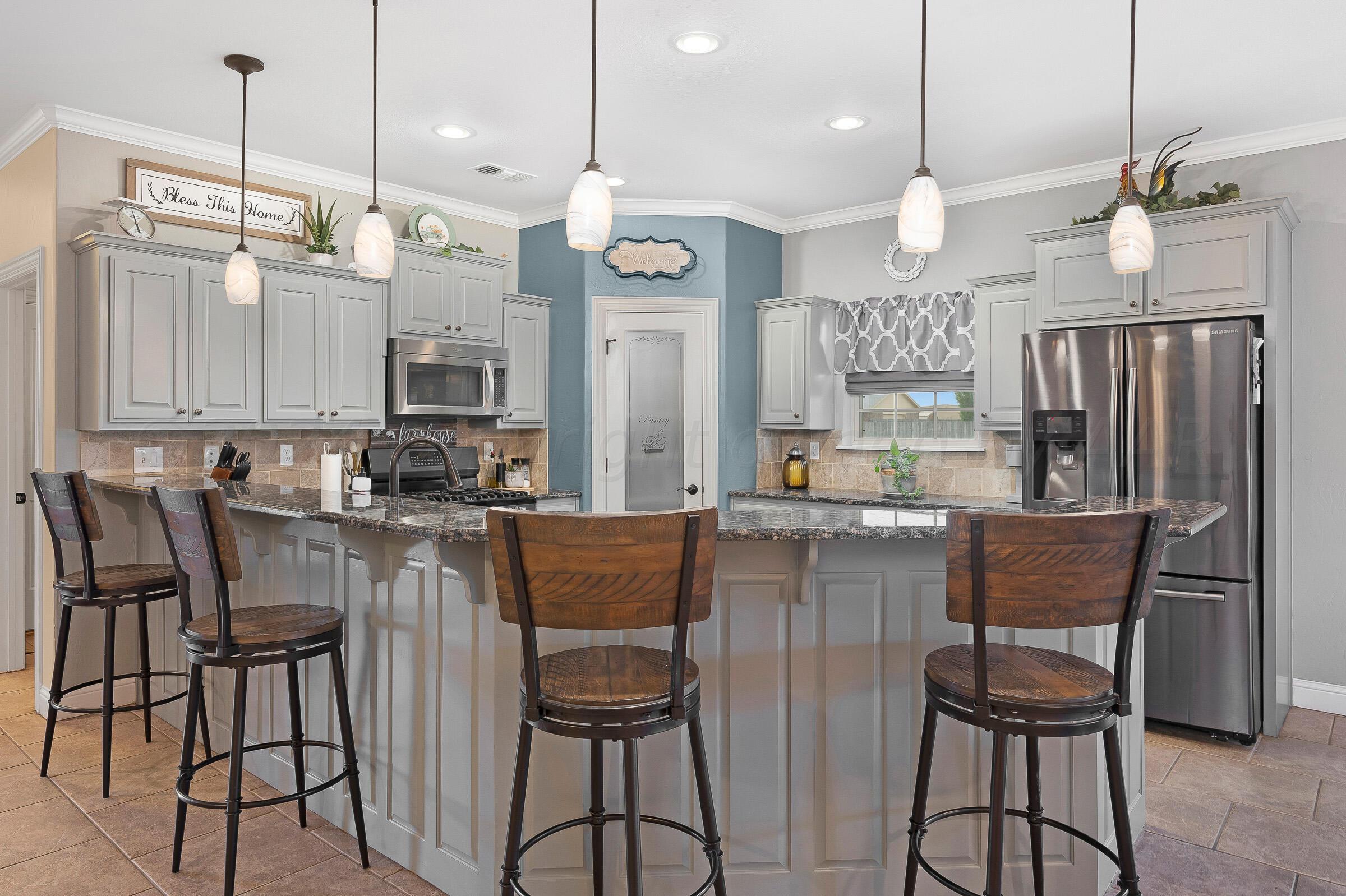 16721 Hope Road Canyon, TX 79015 - Photo 4 of 33 008_Kitchen