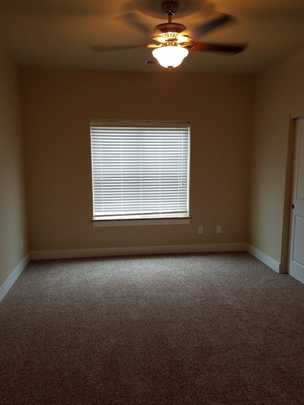 387 Live Oak Loop Central Point, OR 97502 - Photo 12 of 17 Additional Photo