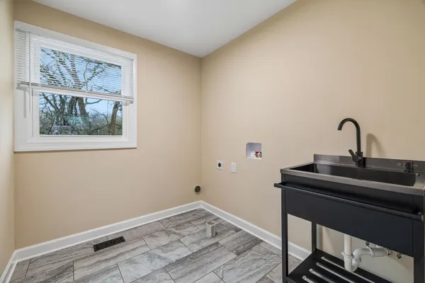 $2,850 | 108 Crestmont Drive, Hendersonville, TN 37075