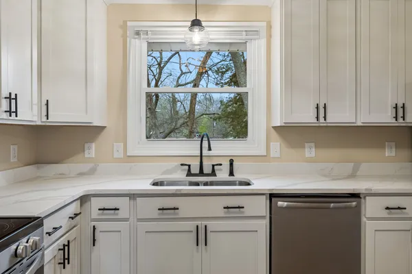 $2,850 | 108 Crestmont Drive, Hendersonville, TN 37075