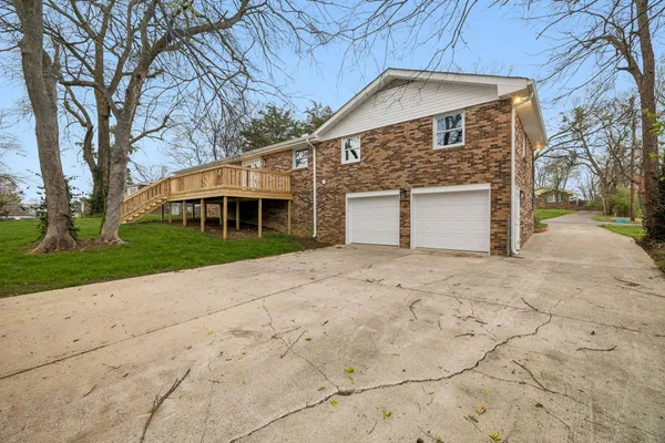 $2,850 | 108 Crestmont Drive, Hendersonville, TN 37075