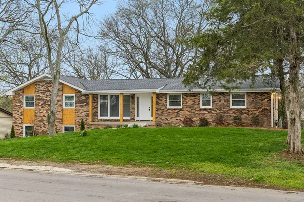 $2,850 | 108 Crestmont Drive, Hendersonville, TN 37075