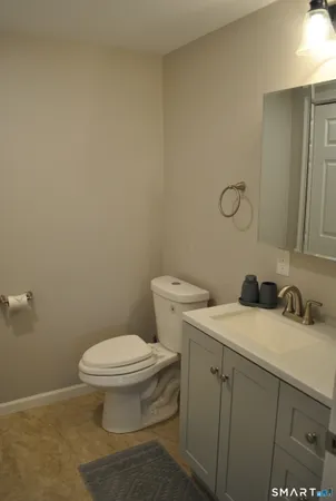 $3,500 | 3 Bostwick Place, New Milford, CT 06776