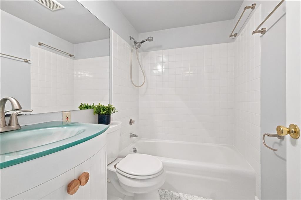 1501 Clairmont Road, Unit 1114 Decatur, GA 30033 - Photo 11 of 24