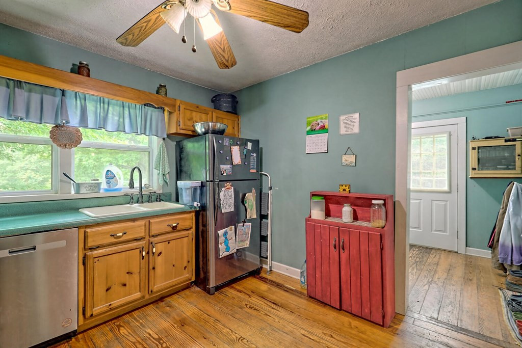 334 Wolfcreek Road Murphy, NC 28906 - Photo 48 of 63
