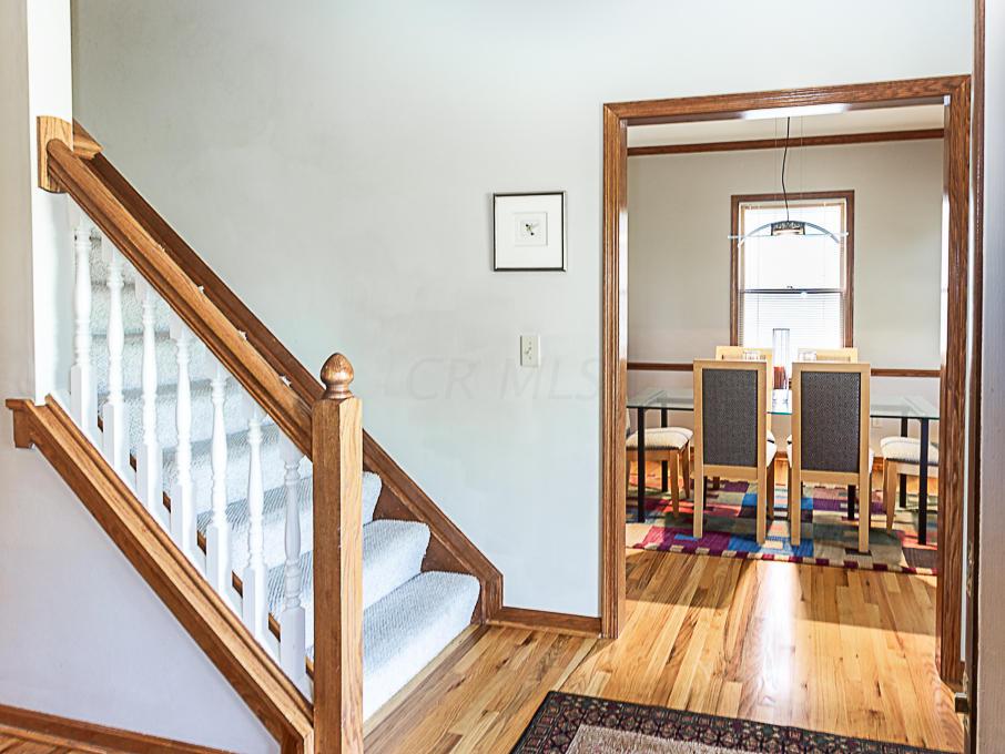 2676 Chester Road Columbus, OH 43221 - Photo 5 of 28