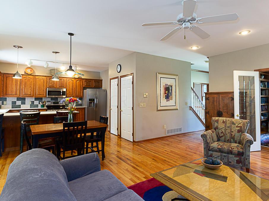 2676 Chester Road Columbus, OH 43221 - Photo 7 of 28