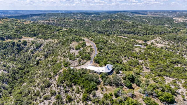 $2,750,000 | 305 Spanish Pass Road, Boerne, TX 78006